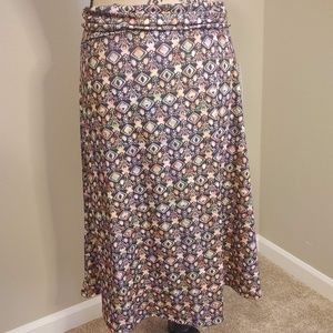 LuLaRoe Black and blush skirt